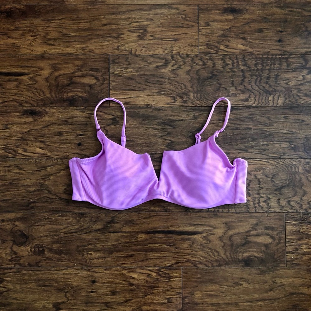Ribbed Swimsuit Top